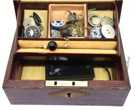 Leather jewellery box with contents including silver. P&amp;P Group 1 (£14+VAT for the first lot and £1+VAT for subsequent lo