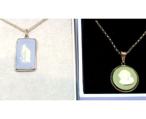 Two boxed Wedgwood silver pendant necklaces, L: 52 cm. P&amp;P Group 1 (£14+VAT for the first lot and £1+VAT for subsequent l