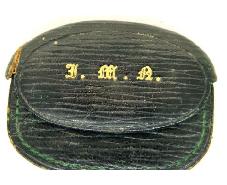 Vintage leather sovereign case. P&amp;P Group 1 (£14+VAT for the first lot and £1+VAT for subsequent lots) 