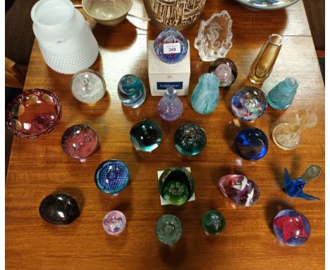 A Collection of various paperweights and vases to include Caithness. 
