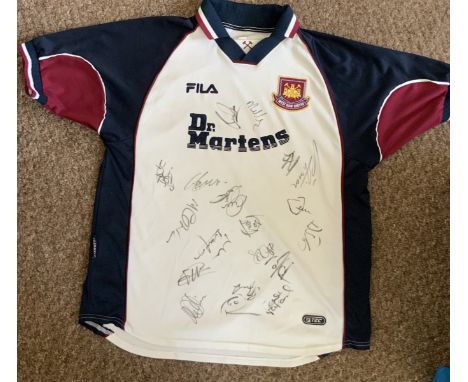 1999 - 2001 West Ham Signed Football Shirt: White Dr Martens shirt clearly signed by 18 including Lampard Mean Hislop Ferdina