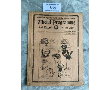 34/35 Tottenham v Newcastle United FA Cup Football Programme: Fair/good condition with no team changes dated 26 1 1935.