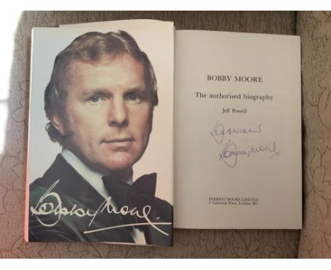 Bobby Moore West Ham + England Signed Football Book: Iconic 1976 hardback book by Jeff Powell featuring Bobby in bow tie to c