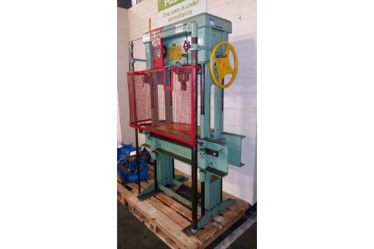 Laycock 60 Ton hydraulic press