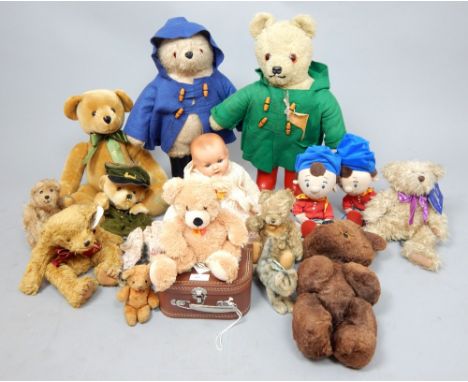 Collection of plush bears to include Noddy (2) Harrods Bears,  Paddington (2) , brown plush growler, Steiff Fynn 28 in origin