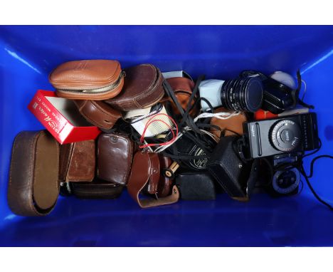A Box of Light Meters, mainly Weston examples, other manufacturers include Hanimex, Leningrad, Sekonic and other examples 