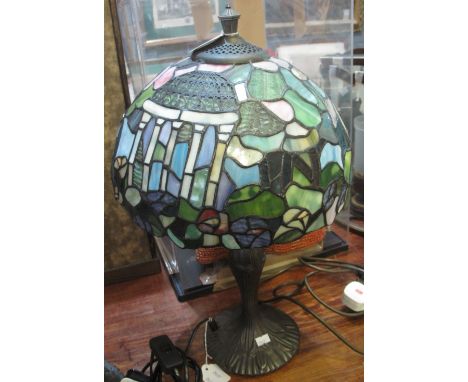 Bronzed metal, Tiffany style table lamp with leaded shade.(B.P. 24% incl. VAT) 