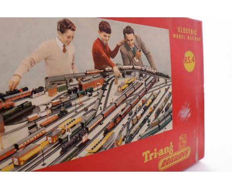 TRI-ANG RAILWAYS ELECTRIC MODEL RAILWAY RS.4with its original instruction and information manual and original box