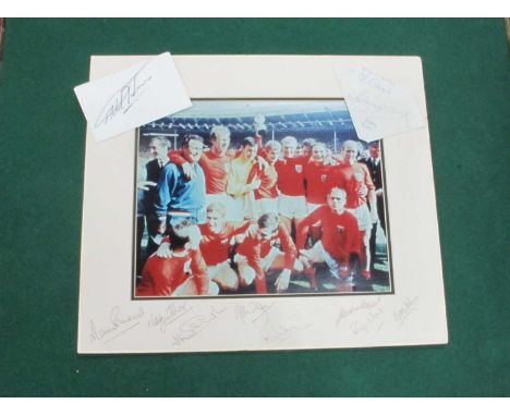 World 66 Cup Autographs Bobby Moore Blue Ink Signed on White Sheet, Banks, Hunt, Cohen, Charlton Brothers, Ball, Wilson, Stil