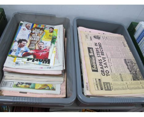 Newspapers - Football Themed, including Eastern Football Echo, Green Un, Kick Off, Chronicle Pink, 1940s and later:- Two Boxe