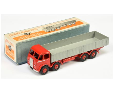 Dinky Toys 501 Foden (type 1) 8-wheel Diesel Wagon - Red cab, chassis and&nbsp; rigid hubs, grey back, silver trim and side f