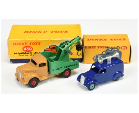 Dinky Toys 430 Commer Breakdown Lorry -&nbsp; Tan cab and chassis, green back and jib with hook, silver trim and red rigid hu