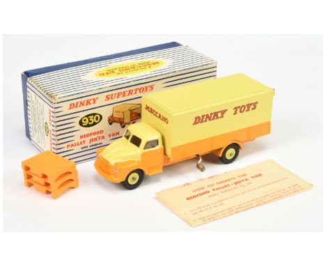 Dinky Toys 930 Bedford Pallet Jekta "Dinky Toys" Delivery Van - Two-Tone yellow, rigid hubs with windows, silver trim and 3 X