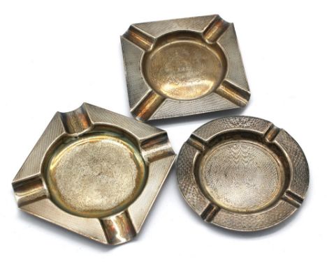 A George VI silver ashtray, with engine turned decorated edging, engraved 28/6/21 - 28/6/46, hallmarked by D Bros, Birmingham