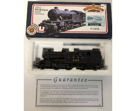 Bachmann 31-606 V1 tank 448 LNER lined black steam locomotive with original box and sealed detailing parts pack