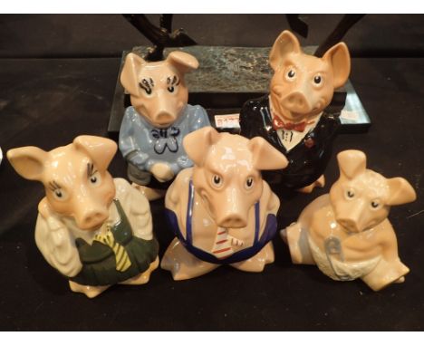 Wade Nat West pigs full set of five