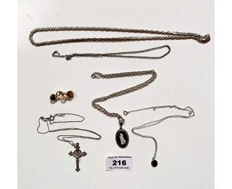 3 silver chains, 1 silver pendant and mixed dress jewellery