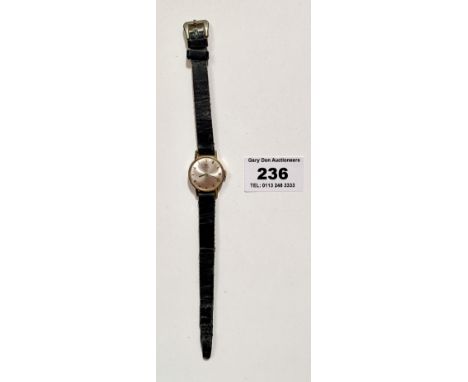 Tissot ladies watch on leather strap in Tissot case, running
