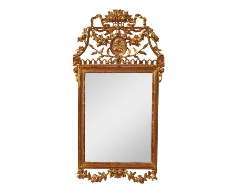   Großer Louis-XVI-Wandspiegel  Frankreich, um 1790  Profilierter, rechteckiger Rahmen mit Eierstab, abhängende Blütengirland