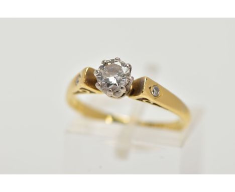 A YELLOW METAL DIAMOND RING, designed with a claw set, round brilliant cut diamond, total estimated diamond weight 0.50cts, c