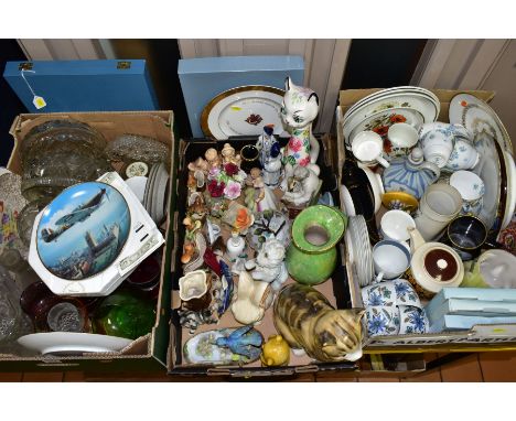 THREE BOXES AND LOOSE OF MISCELLANEOUS GLASS AND CERAMICS, including a boxed Wedgwood Alec Gibson MBE 1966-94, four Justice o