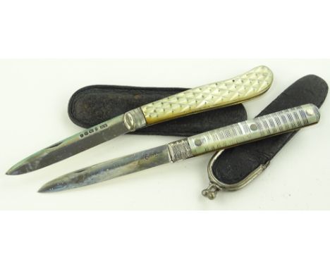2 19th century silver and mother of pearl handled fruit knives, length 8cm, (2).