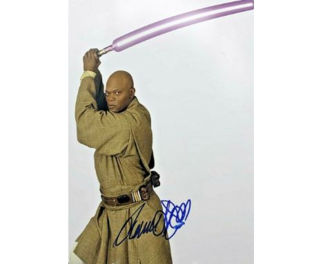 Star Wars - Samuel L. Jackson (Mace Windu) - autographed 11x14" colour photograph from the prequel trilogy. Signed neatly by 