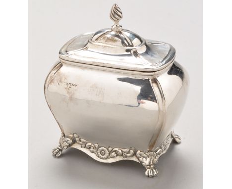 An Edwardian tea caddy, by Robert Pringle & Son, Chester 1907, of bombé form, hinged cover, flame finial, paw feet, 12cms (4 
