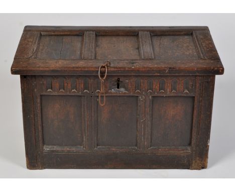 An 18th Century oak chest, with plain panel tops and front, 81 x 46 x 47cms (32 x 18 x 18 1/2in.) high.