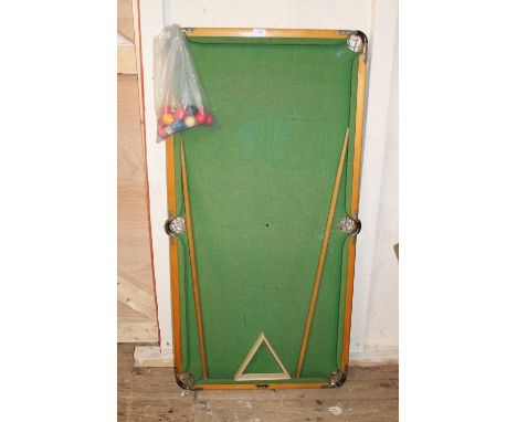 A vintage table top snooker table with balls &amp; cues. collection only 