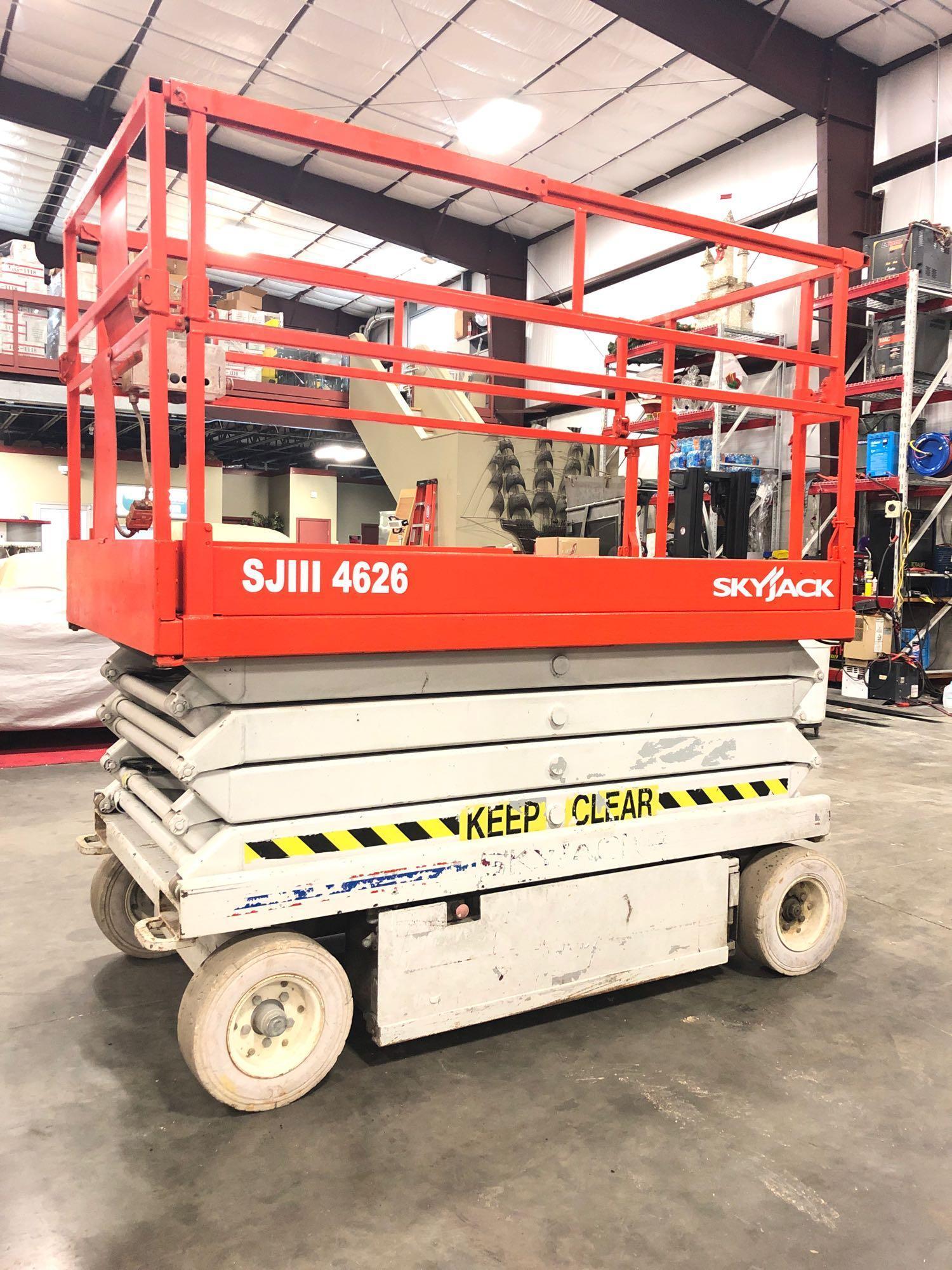 SKYJACK SJ III 4626 ELECTRIC SCISSOR LIFT, BUILT IN BATTERY CHARGER