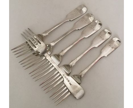 A good set of six fiddle pattern silver dessert forks. London 1853. Approx. 312 grams. Est. £150 - £200.