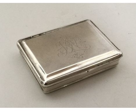 A good Georgian silver hinged top rectangular snuff box with gilt interior. Apparently unmarked. Approx. 104 grams. Est. £200