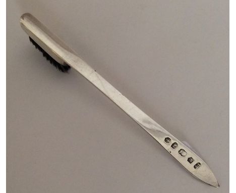 A rare Georgian silver toothbrush. Birmingham. By Joseph Taylor. Approx. 12.5 grams. Est. £80 - £120.