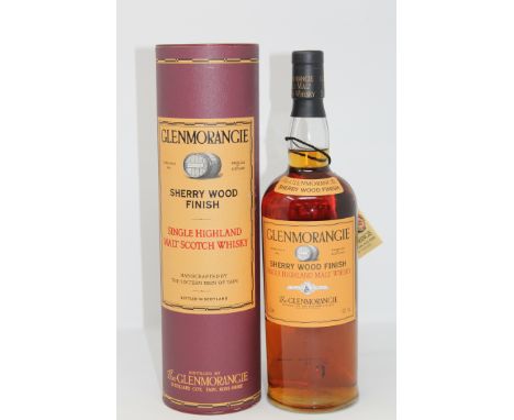 Glenmorangie - Single Highland Malt Scotch Whisky, handcrafted by the sixteen me of Tain, Sherry Wood finish, 1l, in presenta