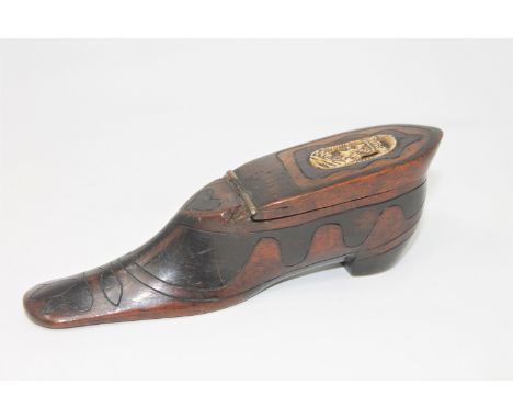 A Victorian treen snuff box modelled as a shoe