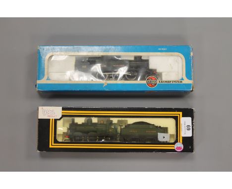 An Airfix OO gauge locomotive tank engine, together with a Dapol GWR locomotive engine, all parts boxed. (2)