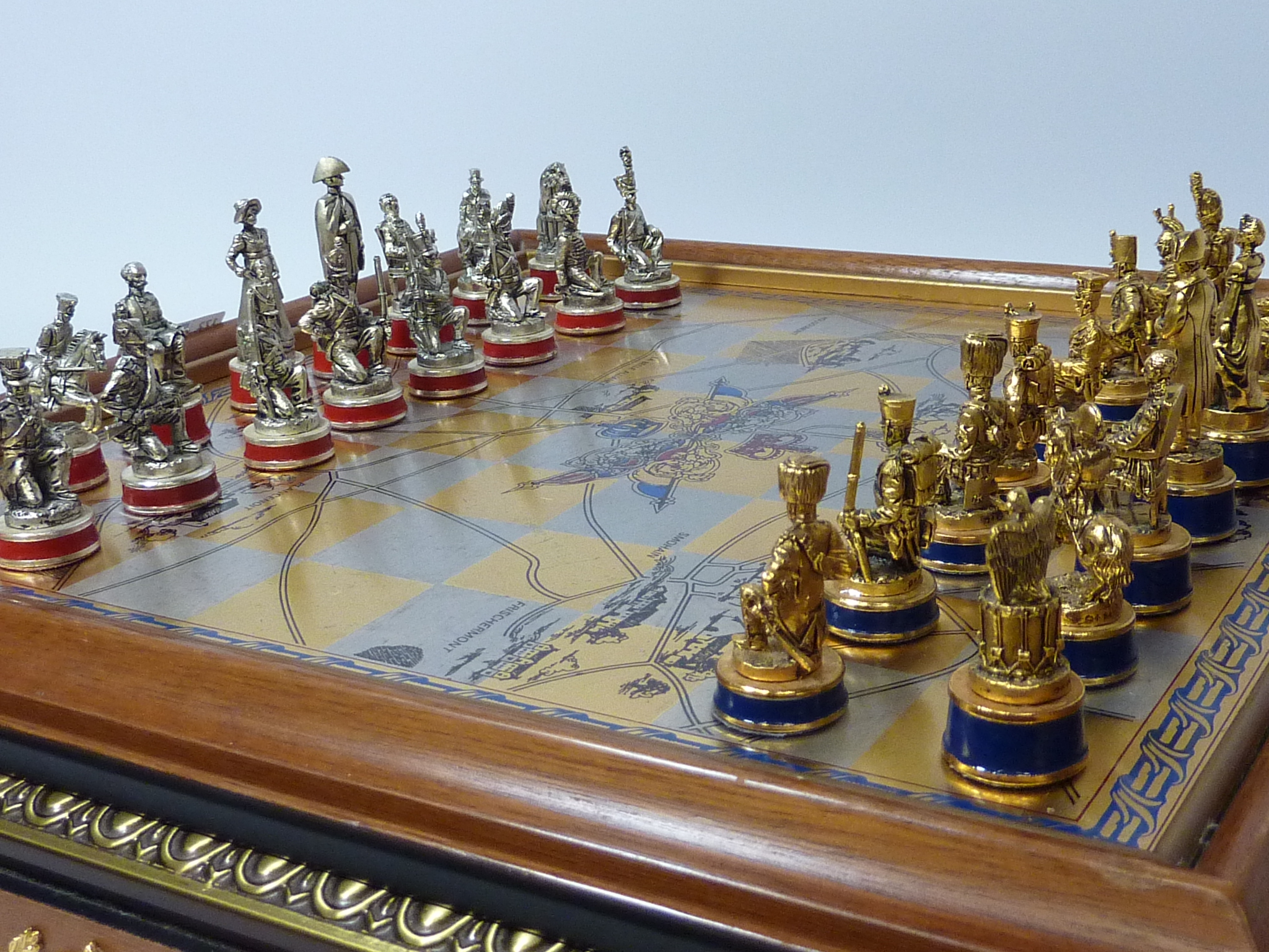 Franklin Mint 'Battle of Waterloo' chess set