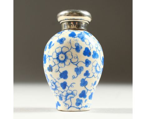 A VICTORIAN SPODE BLUE AND WHITE PORCELAIN SCENT BOTTLE with screw off plain silver cap. Birmingham 1887. Maker G. S. &amp; F