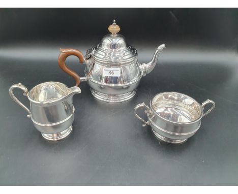 A George V silver three piece circular Tea Service, Birmingham 1925, 900gms all in 