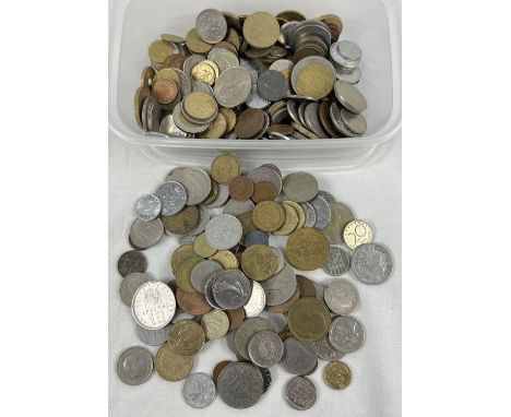 A small tub of vintage British and foreign coins. To include examples from Portugal, Costa Rica, Spain, Italy and Poland.