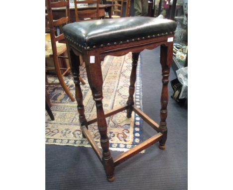 A Clerk's stool on joint supports  
