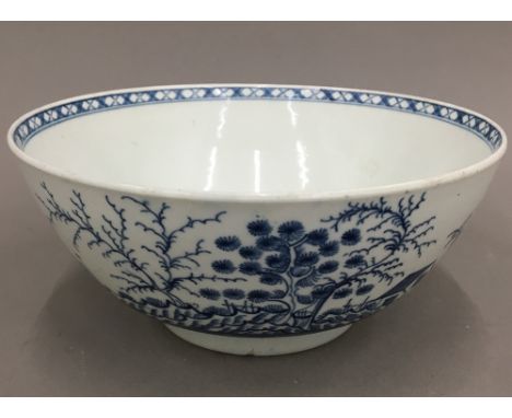 An 18th century Worcester blue and white bowl