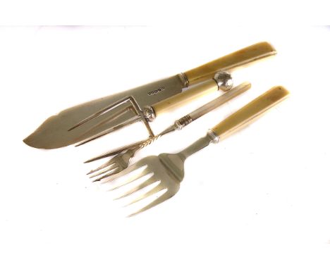 A pair of George V silver cake servers,  Sheffield 1934, with bevelled ivory handles, together with a silver plated pickle an