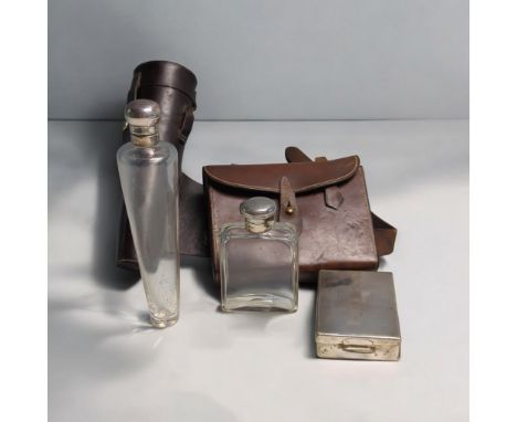 Leather cased hunting canteen by Merry 21 St James's London, comprising a silver plated sandwich tin and silver mounted glass