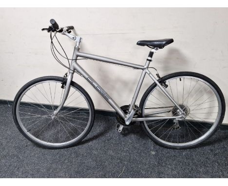 A Globe Specialised cycle, frame 21" with aluminium light weight frame, quick release wheels and seat 