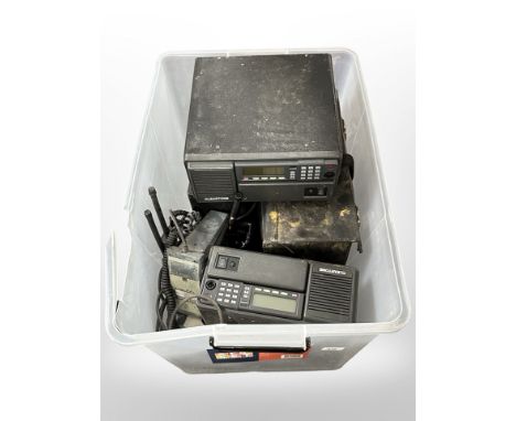 A group of vintage radios including Cleartone 