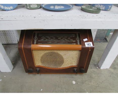 A vintage radio