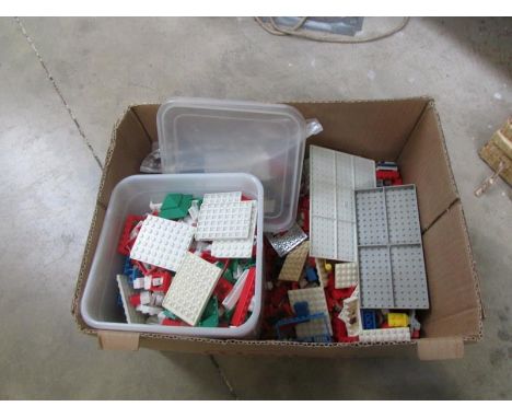 A large quantity of vintage Lego