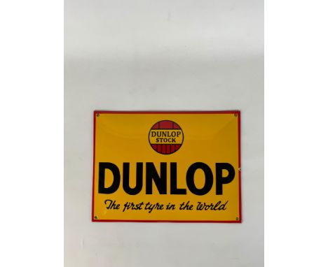 Dunlop enamel sign. Reproduction. Dimensions (H x W x D): 40 x 30 x 1 cm. Condition: Excellent. Location: The Netherlands, Ti